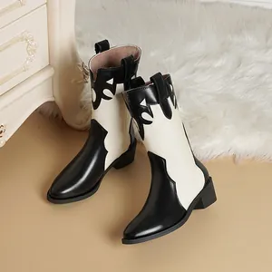Botas vaqueras occidentales vintage para mujer con patchwork en blanco y negro y tacón ancho