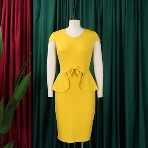 Elegantes gelbes Peplum-Bleistiftkleid mit Flügelärmeln und modischer Taillenschleife