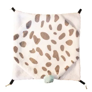 Amaca accogliente in peluche per piccoli animali con stampa muccata e decorazione