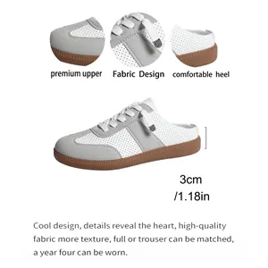 Gedetailleerd overzicht van ademende vintage sneakers met hak van 3 cm en geperforeerde stof.