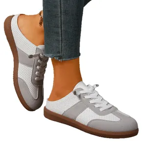 Klassieke retro casual sneakers voor dames met geperforeerde ademende wit-grijze panelen