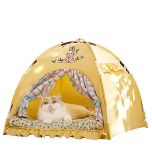 Accogliente tenda per animali gialla semichiusa con ricamo a coniglio e cuscino floreale
