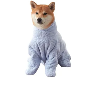 Peignoir absorbant bleu clair pour chiens de taille moyenne et grande Shiba Inu