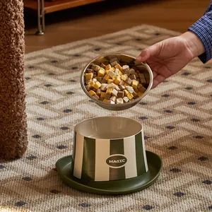 Premium-Haustiernapf-Set aus Edelstahl mit gestreiftem Design und Anti-Kleck-Tablett