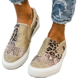 Damesslip-on patchwork canvas schoenen met luipaard- en slangenpatronen
