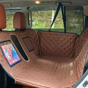 Housse de siège auto matelassée marron pour animaux avec porte-tablette et fenêtre filet