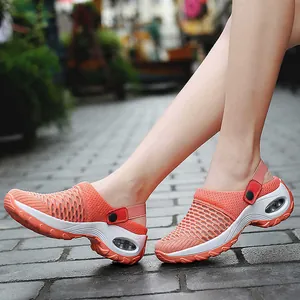 Baskets en maille orange respirante avec semelle à coussin d'air pour femmes en extérieur