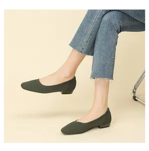Ballerine in maglia traspirante verde scuro per donna con dettaglio tacco a blocco basso