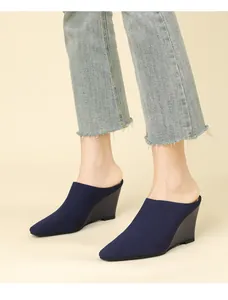 Mules compensées pointues en maille bleu marine pour femme style décontracté et élégant
