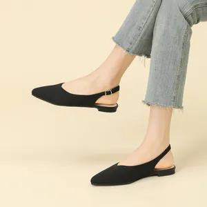 Eleganti sandali slingback neri da donna a punta in maglia con cinturino alla caviglia