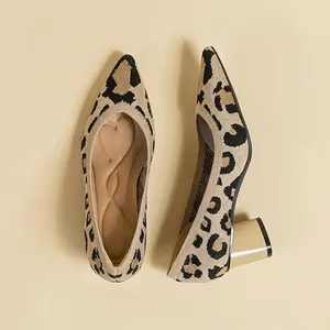 Damen Leopardenmuster Spitze Zehenpartie Blockabsatz Pumps Vintage Mittlerer Absatz Strickstoff Freizeitschuhe Für Den Täglichen Gebrauch