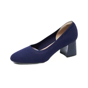 Donkerblauwe gebreide pumps met blokhak voor dames, hak van 5,5 cm, ademend.