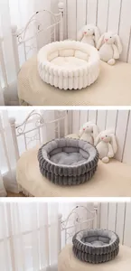 Letto rotondo in peluche per gatti e cani piccoli in varianti di colore crema e grigio