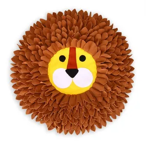 Lion-shaped pet snuffle mat for dogs and cats to encourage natural foraging and stress relief