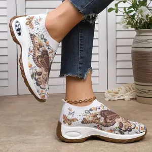 Baskets en maille pour femmes avec imprimé papillon élégant et détails en strass