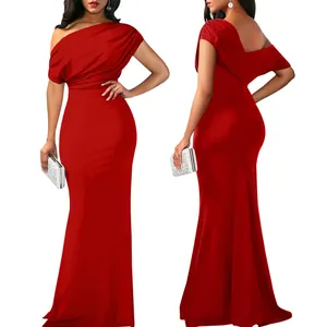 Robe de soirée sirène rouge élégante avec épaules dénudées vue de face et de dos