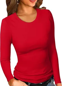 Dettaglio maglietta rossa a costine maniche lunghe scollo rotondo modal donna