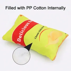 Pluche hondenspeeltje in de vorm van een zak chips met een zachte PP-katoenvulling.
