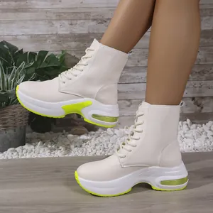 Seitenansicht beige Damen-High-Top-Sportschuhe aus PU-Leder mit neongelben Akzenten