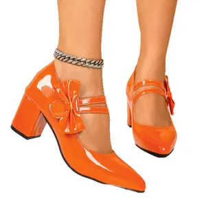 Escarpins Mary Jane en cuir verni orange vif avec talon bloc et noeud décoratif
