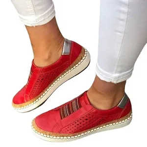 Mocassini rossi casual da donna con elastico a righe e suola platform