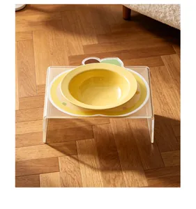 Ciotola per animali in ceramica gialla con supporto in acrilico a forma di mela per gatti.