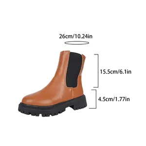 Vue détaillée des mesures précises de hauteur et largeur pour ces bottines marron à semelle épaisse