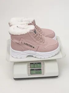 Détail du poids des bottes de neige roses d'hiver avec doublure en peluche chaude (0,760 kg)