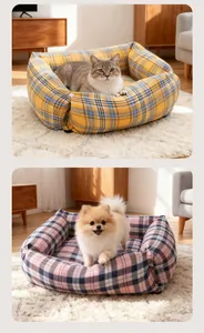 Camas acolchadas a cuadros para mascotas en amarillo y rosa, cómodas para perros y gatos.
