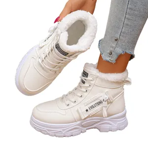 Bottes de neige blanches pour femmes avec doublure en fourrure et semelle épaisse