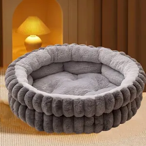 Letto rotondo caldo per animali domestici con fodera in peluche e fondo antiscivolo