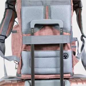 Atmungsaktiver Haustier-Rucksack mit Trolley-Gurt für bequemes Reisen