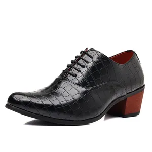 Schwarze Herrenschuhe mit hohem Absatz, Krokodilleder-Textur und Schnürverschluss für Herren