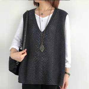 Gilet in maglia retrò oversize da donna con scollo a V in grigio scuro