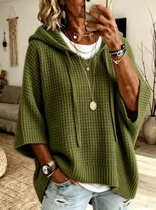 Pull à capuche en tricot gaufré vert olive pour femme avec coupe décontractée et style