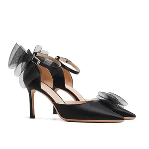 Elegante schwarze spitze High Heels mit Mesh-Tüllschleife für Hochzeiten.