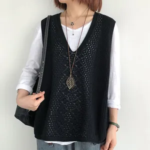 Gilet in maglia nera con scollo a V da donna, vestibilità ampia e traforata