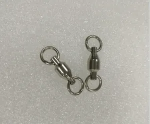 High quality stainless steel universal swivel connector for parrot leg ring accessories.