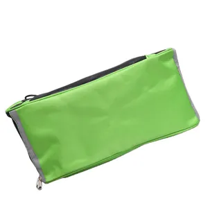 Breathable green pet travel carrier bag with reflective strips for cats and dogs