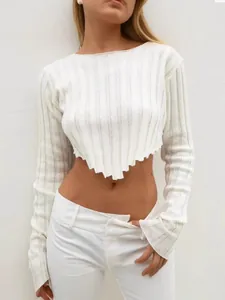 Schicker weißer gerippter Langarm-Crop-Pullover mit stylischem Taschentuchsaum