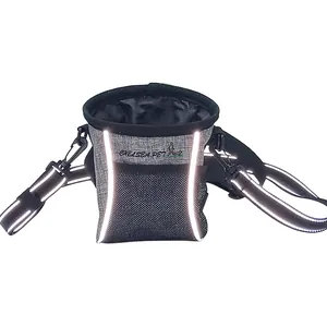 Bolsa impermeable de premios para perros con tiras reflectantes y correa ajustable