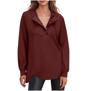 Casual bordeauxrode henley-sweater met lange mouwen en knoopdetails voor dames