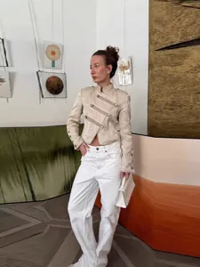 Elegant new Chinese style jacquard jacket with cropped fit and diagonal frog buttons.