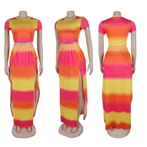 Gedetailleerde weergave van tweekleurendegradé set met crop top en lange rok