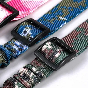 Ceinture de sécurité élastique réglable pour chien avec coutures réfléchissantes