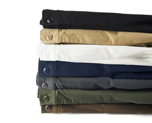 Vue détaillée de shorts décontractés d'été empilés multicolores pour hommes en coton lavé