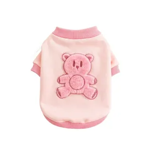 Weiches rosa Fleece-Haustiersweatshirt für kleine Hunde mit süßer Plüschbär-Applikation