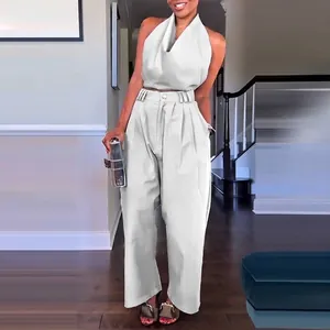 Elegantes weißes Zweiteiler-Set mit Neckholder-Top und weit geschnittener Hose für Damen