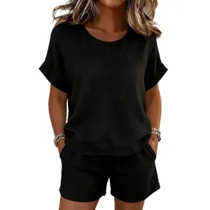 Lässiges einfarbiges schwarzes zweiteiliges Set für Damen mit Rundhals-T-Shirt und Shorts