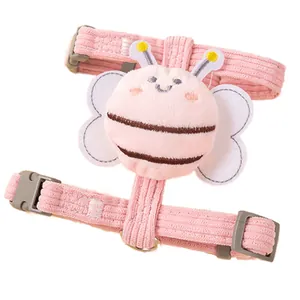 Harnais en velours côtelé rose pour animaux avec une adorable abeille en peluche